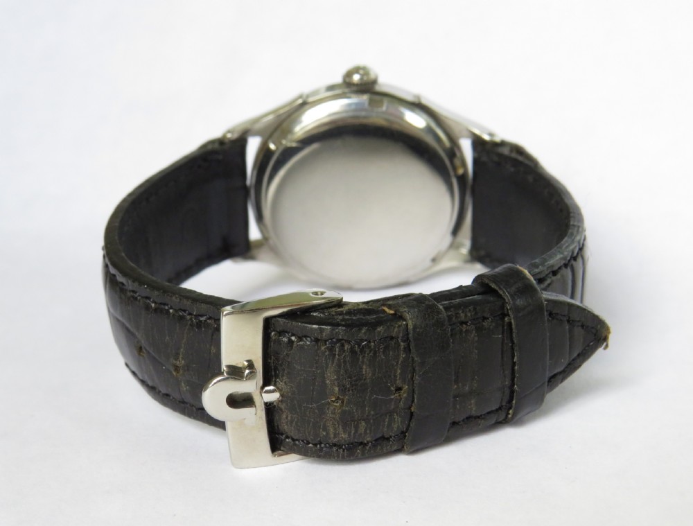 Gents 1940s Omega bumper automatic wrist watch View V