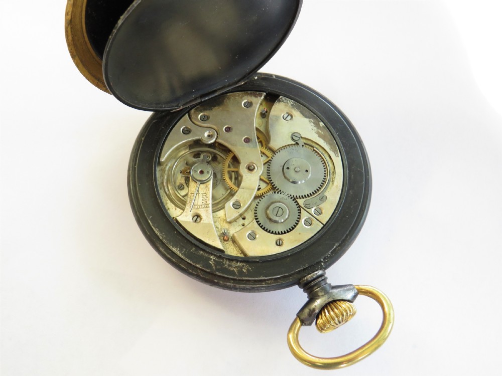 Antique Régulateur steam train pocket watch View II