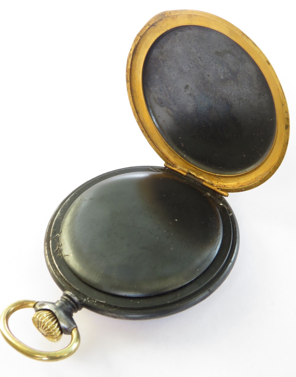 Antique Régulateur steam train pocket watch View III