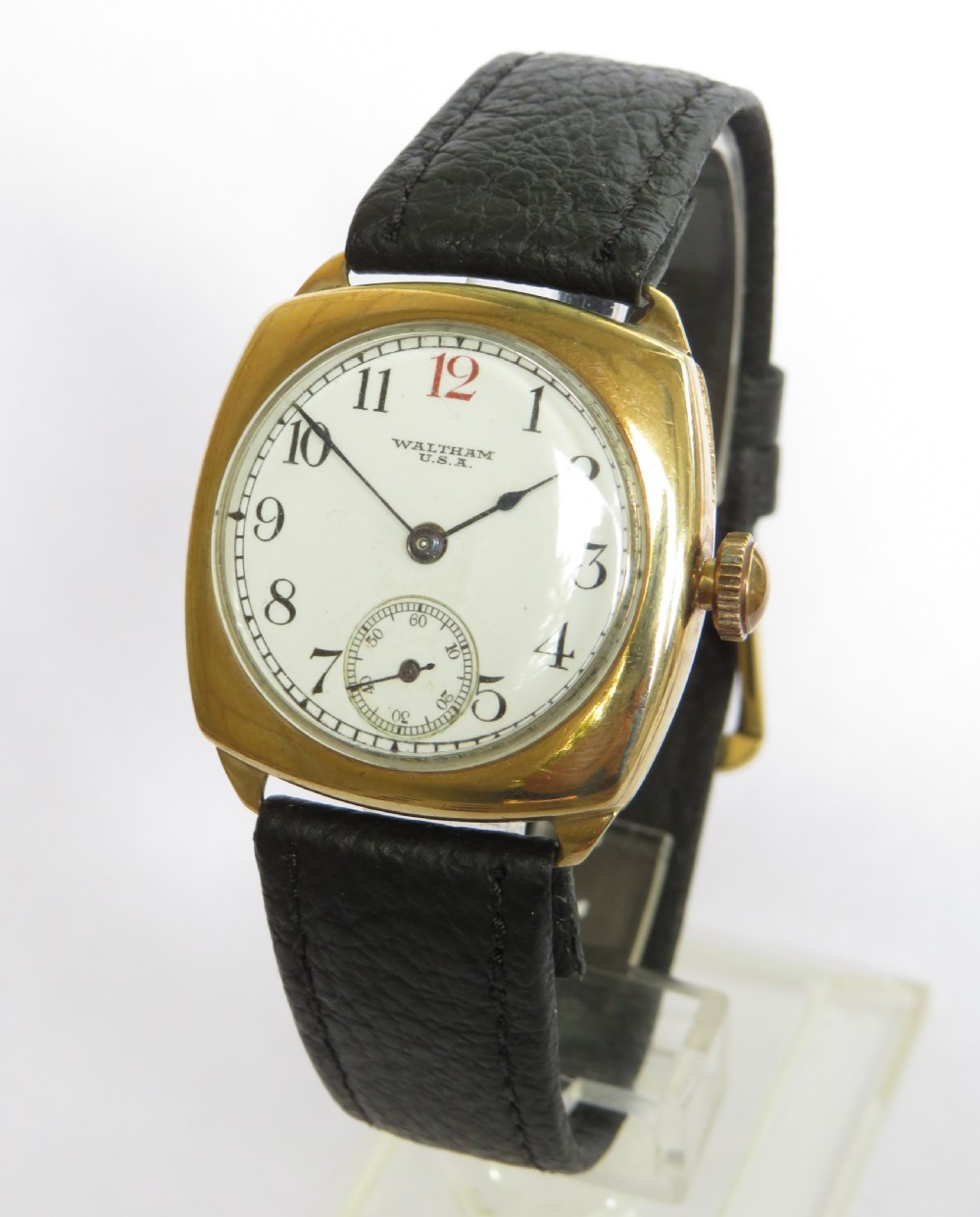 Gents 1930s 9ct gold Waltham wrist watch