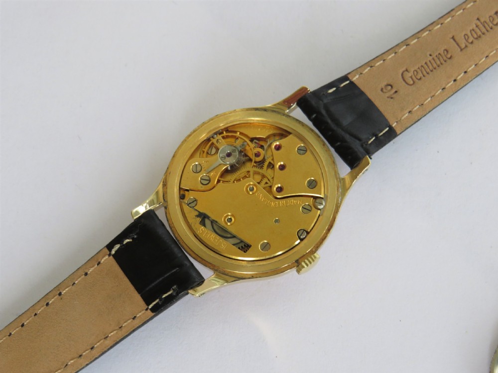 Gents 1950s Smiths De Luxe wrist watch View V