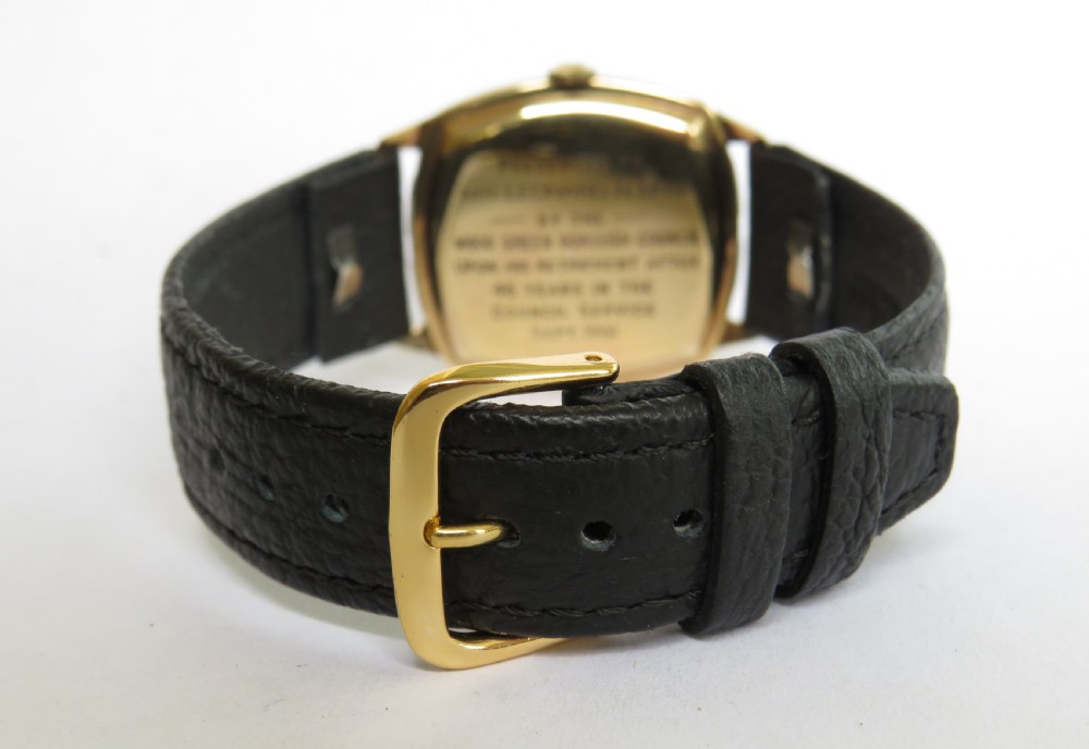 Gents 9ct gold Marvin wrist watch, 1959 View V