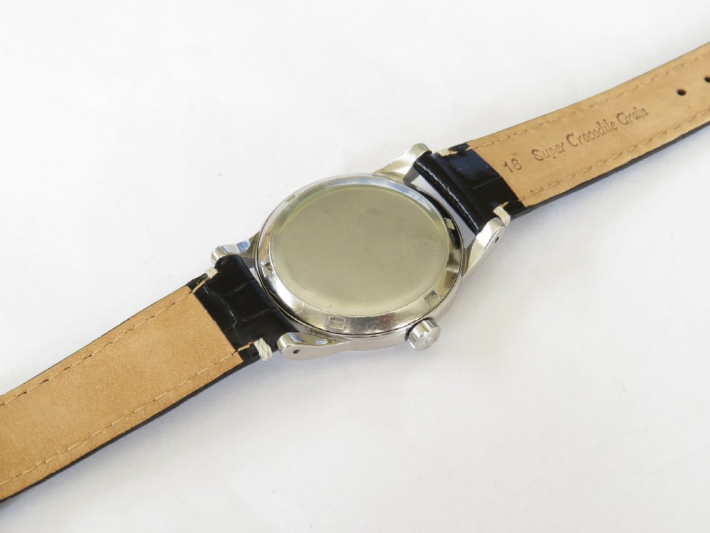 Gents Omega bumper automatic wrist watch, 1950 View VIII