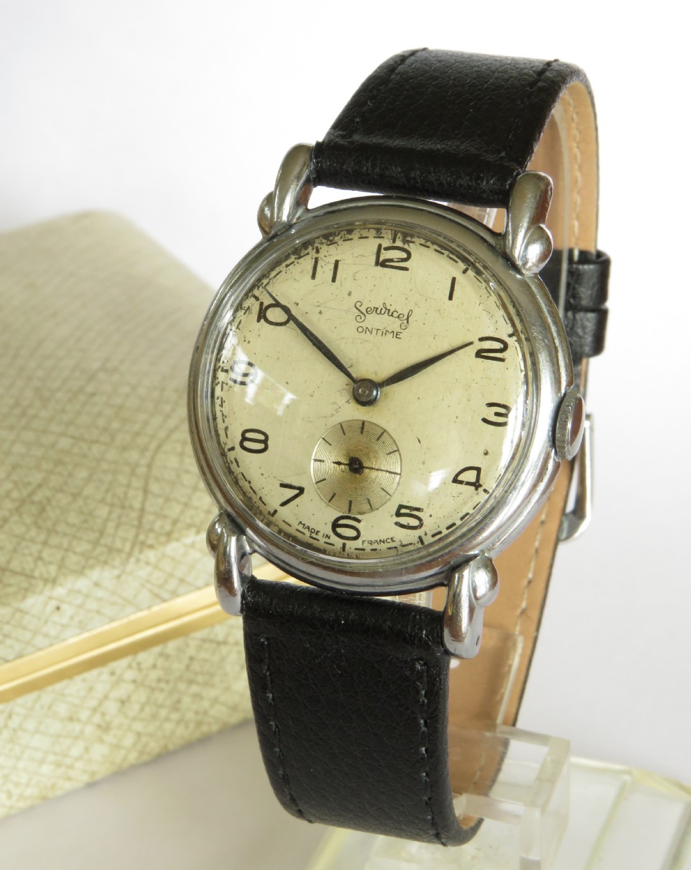Gents 1940s Services On Time wrist watch