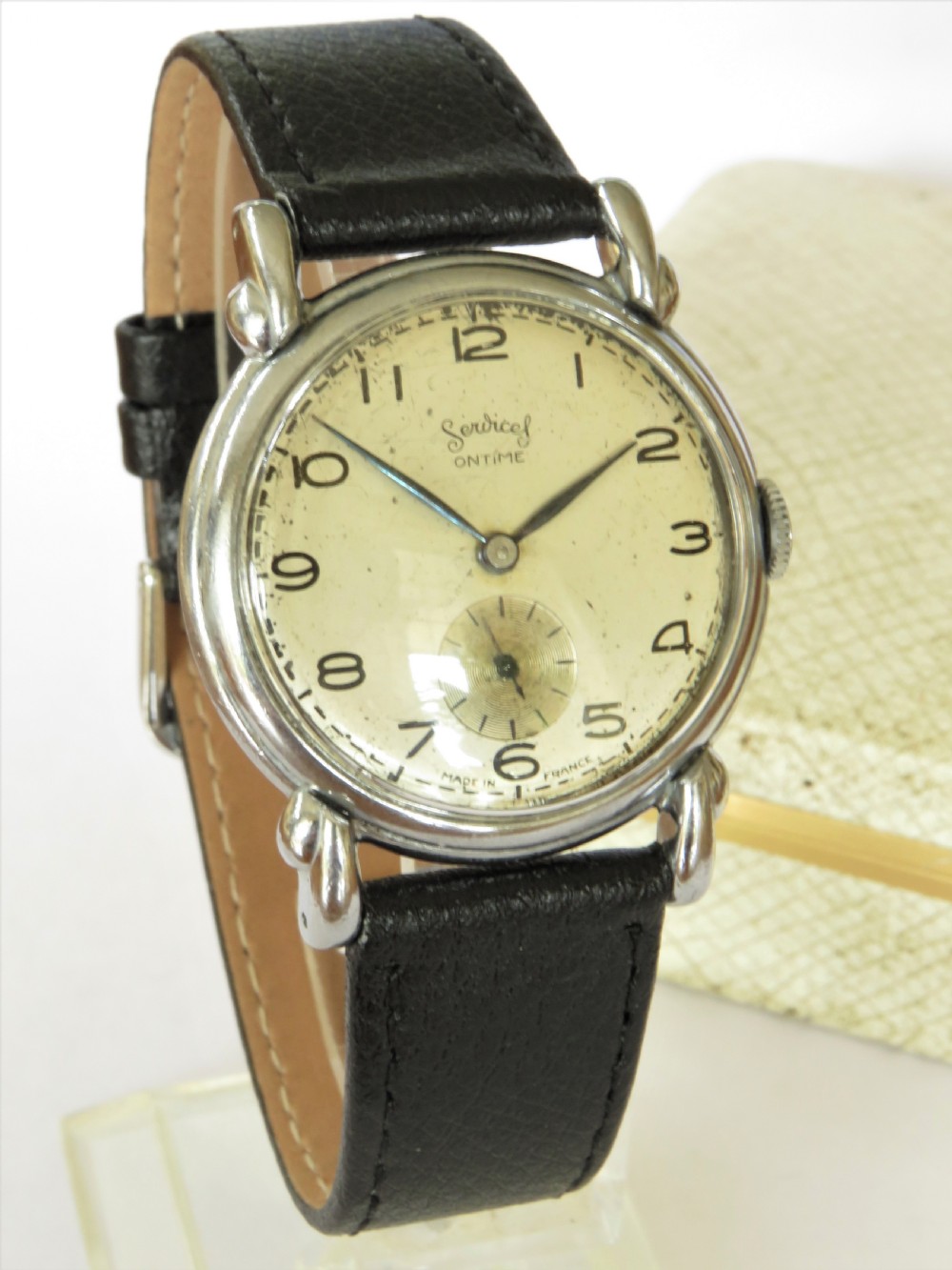 Gents 1940s Services On Time wrist watch View II