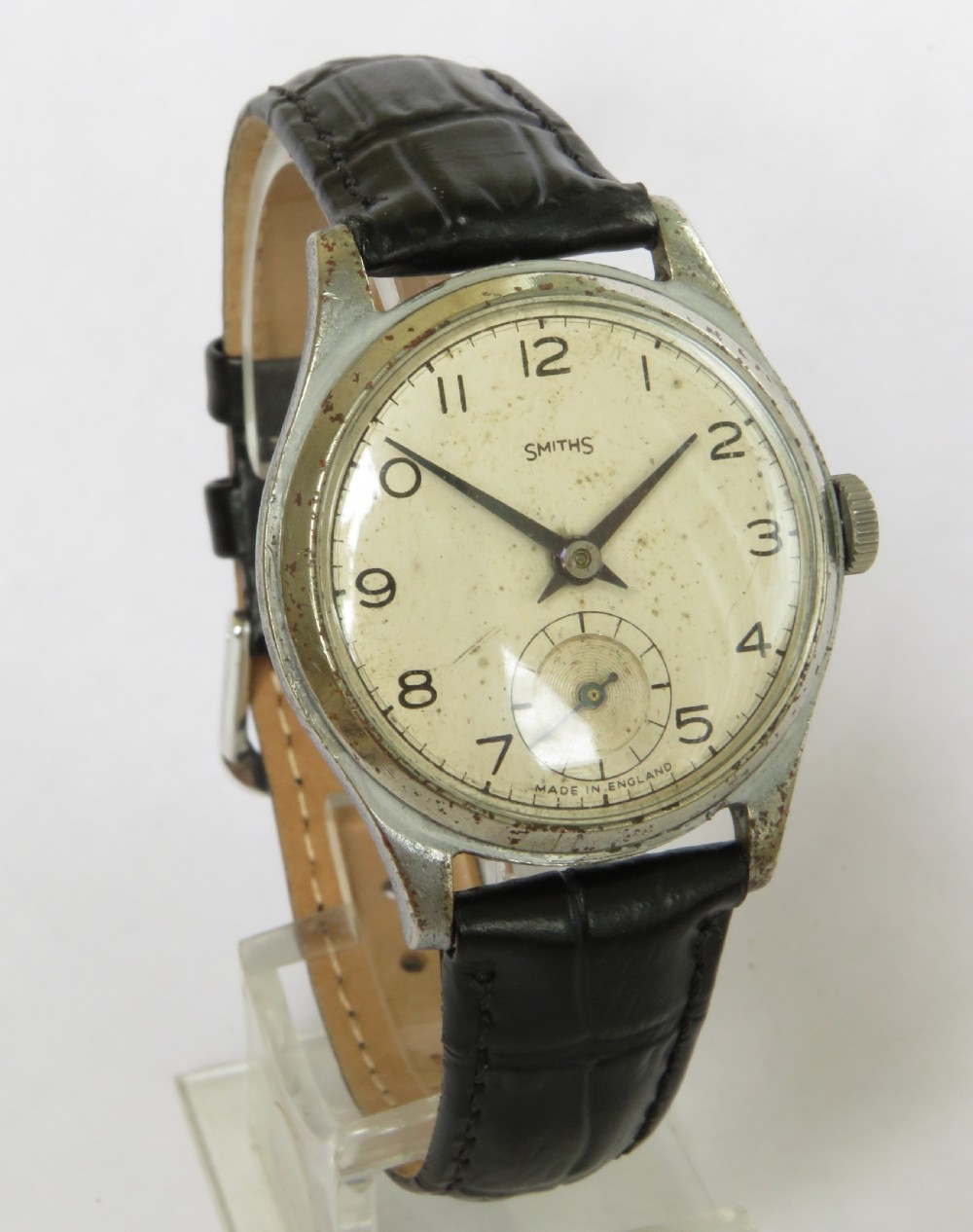 Gents 1940s Smiths wrist watch View II