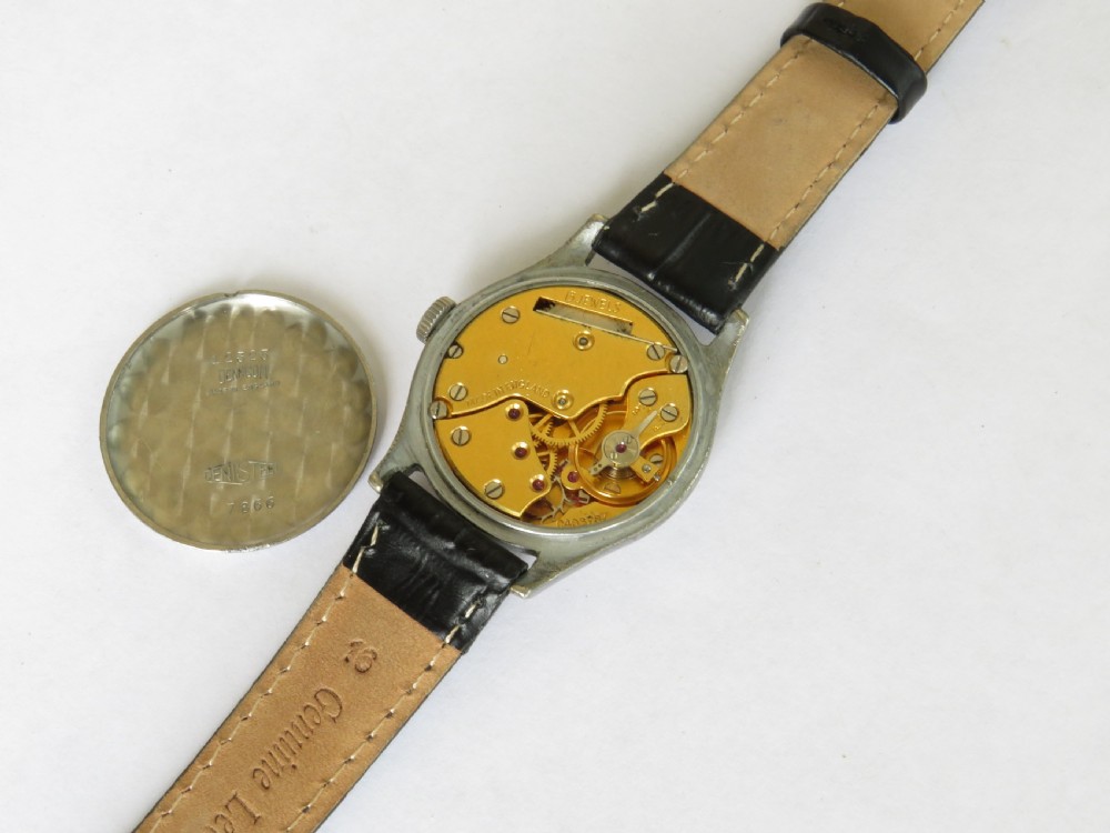 Gents 1940s Smiths wrist watch View III