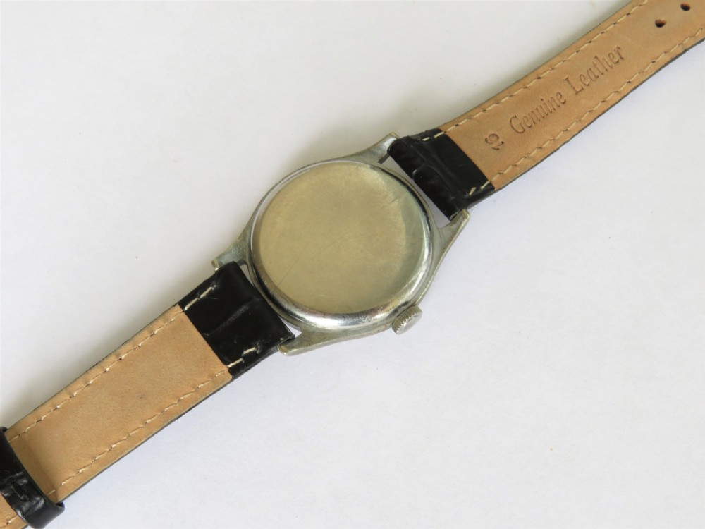 Gents 1940s Smiths wrist watch View IV