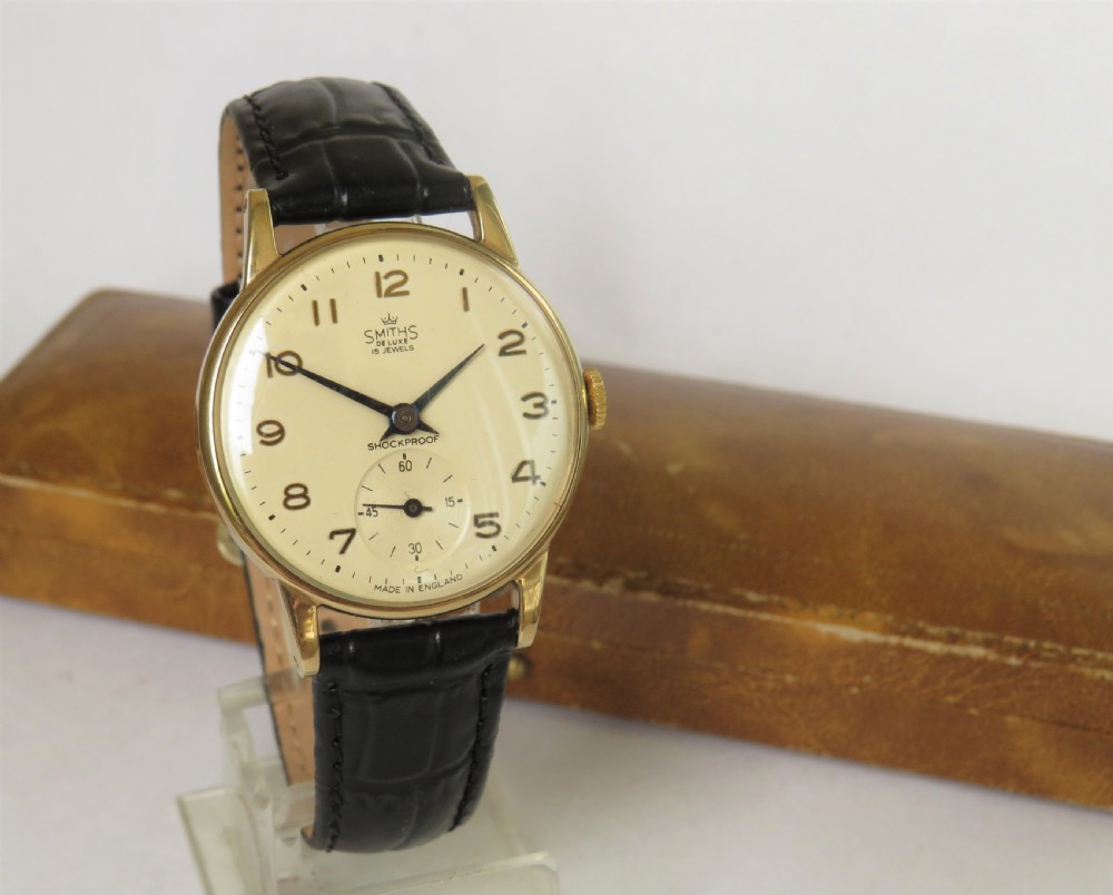 Gents 9ct gold Smiths De Luxe wrist watch, 1963 View II
