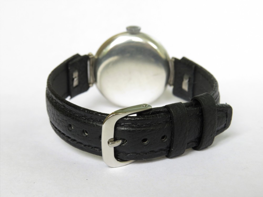 Gents 1933 silver Longines wrist watch View V