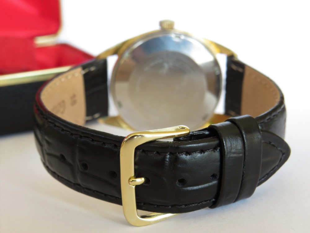 Gents Caravelle automatic wrist watch, 1963 View V