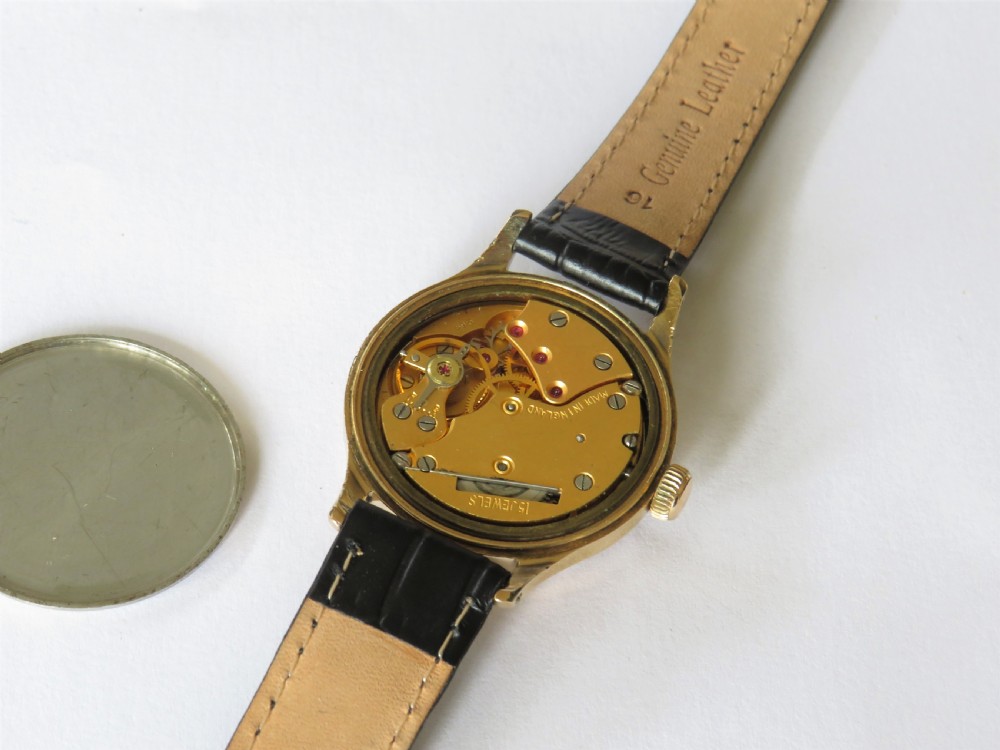 Gents early 1960s Smiths Astral wrist watch View V