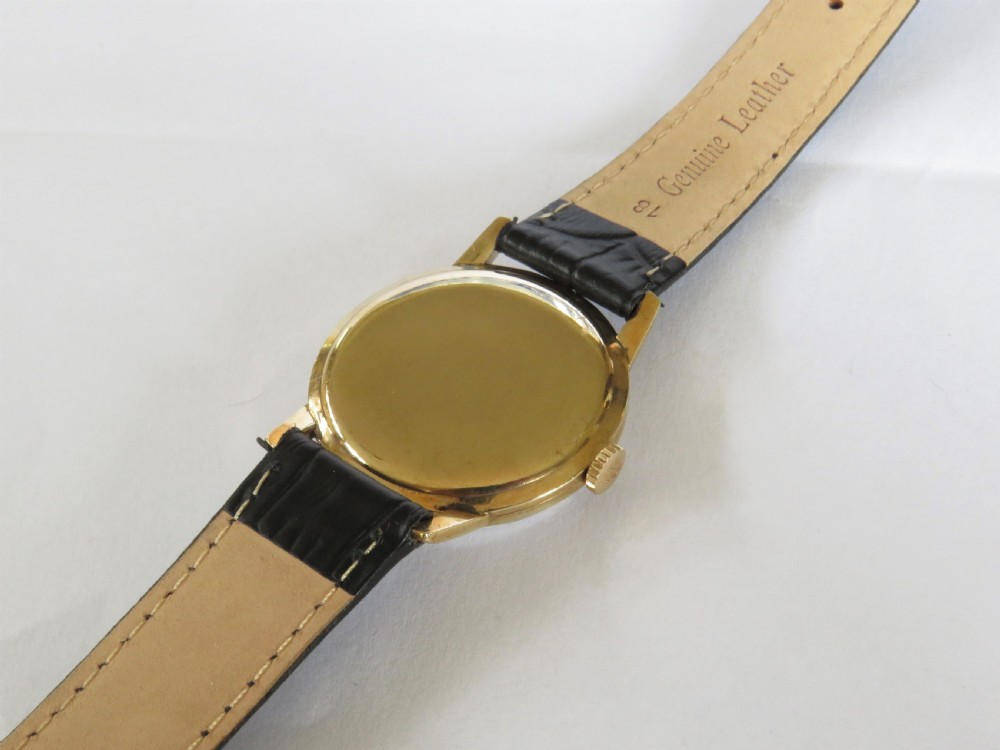 Gents 9ct gold Rotary wrist watch, 1967 View V