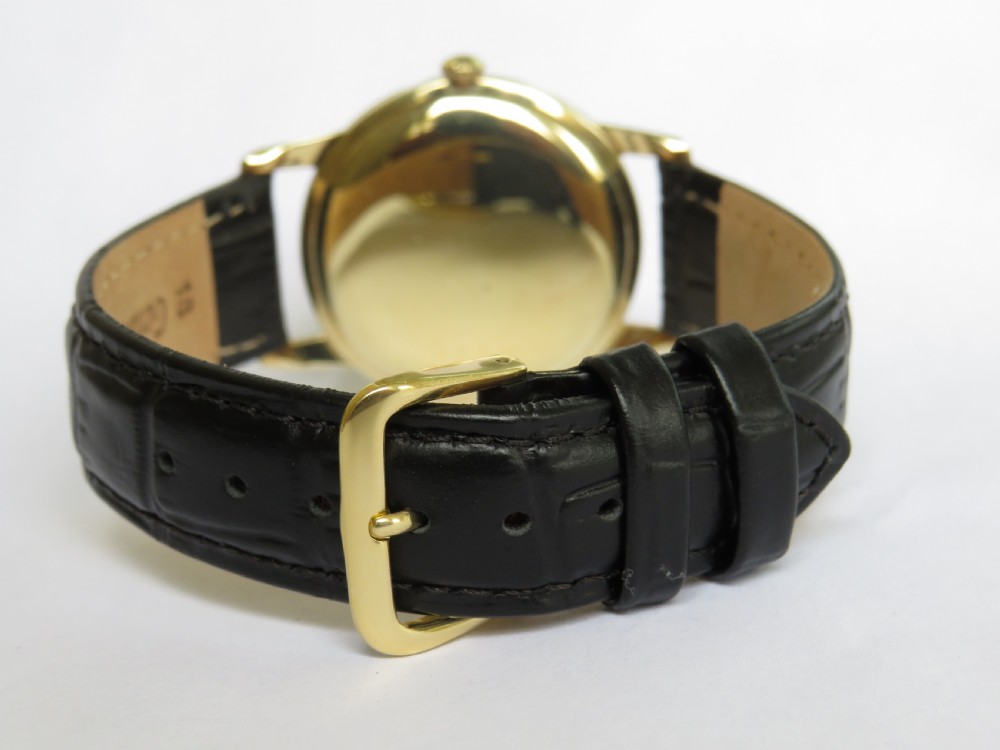 Gents 9ct gold Longines wrist watch, 1960 View V