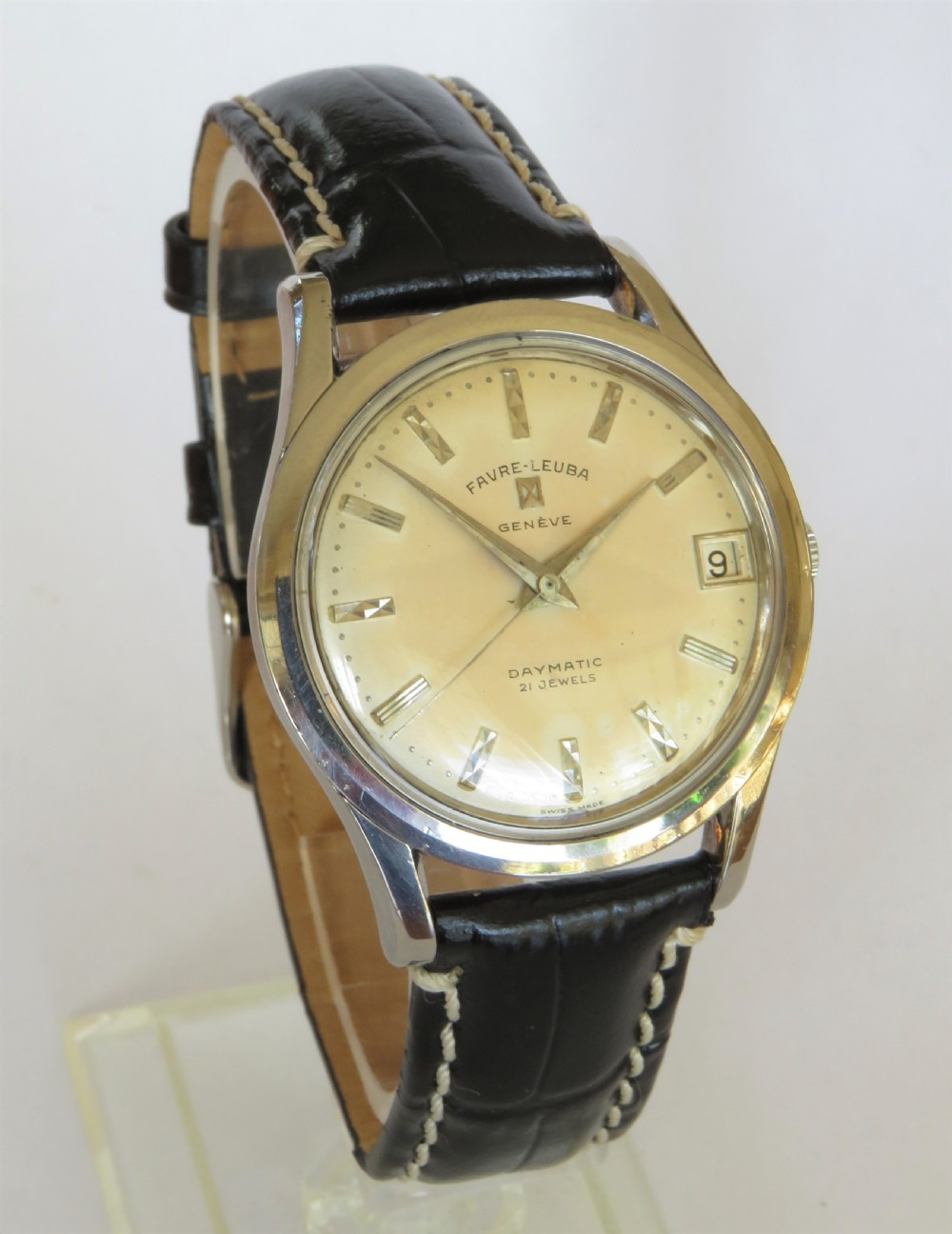 Gents 1950s Favre Leuba Daymatic wrist watch View II