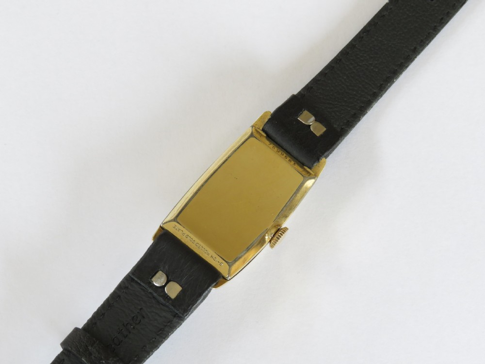 Mid-size Bulova Minute Man wrist watch, 1937 View IV