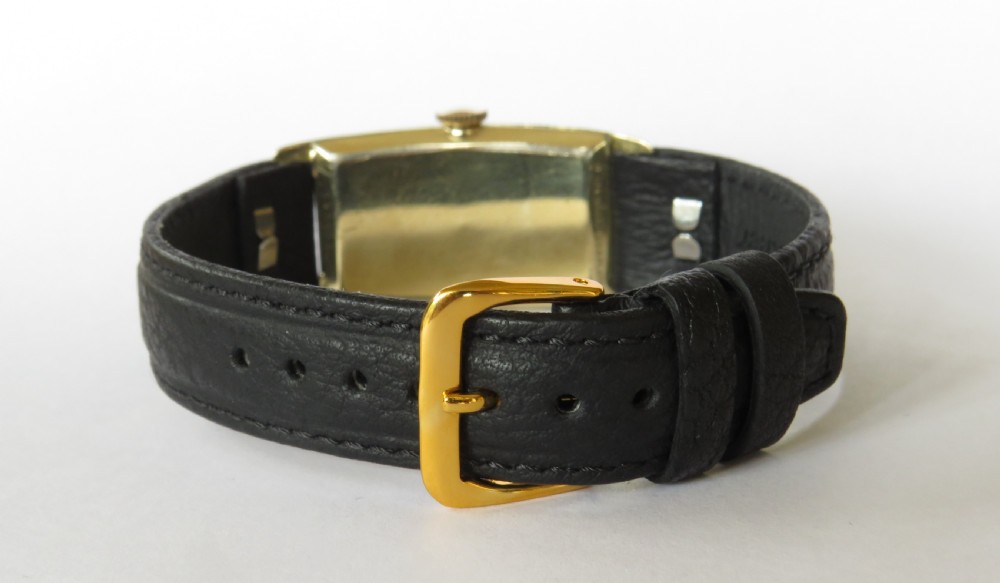 Mid-size Bulova Minute Man wrist watch, 1937 View V