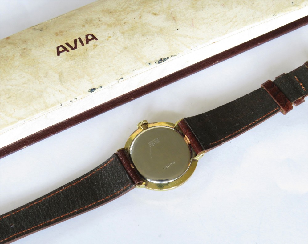 Gents 1960s Avia 10006 wrist watch View III