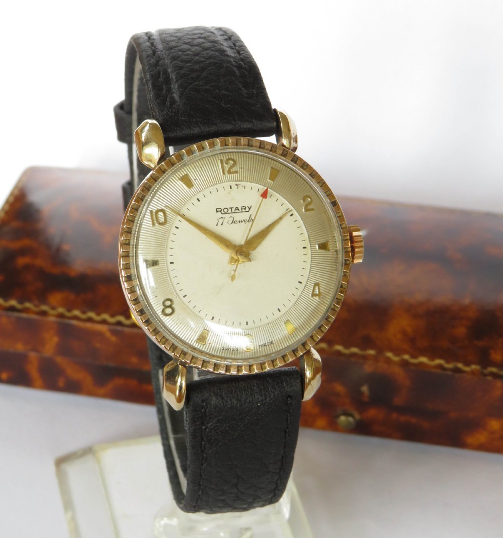 Gents 9ct gold Rotary wrist watch, 1946 View II