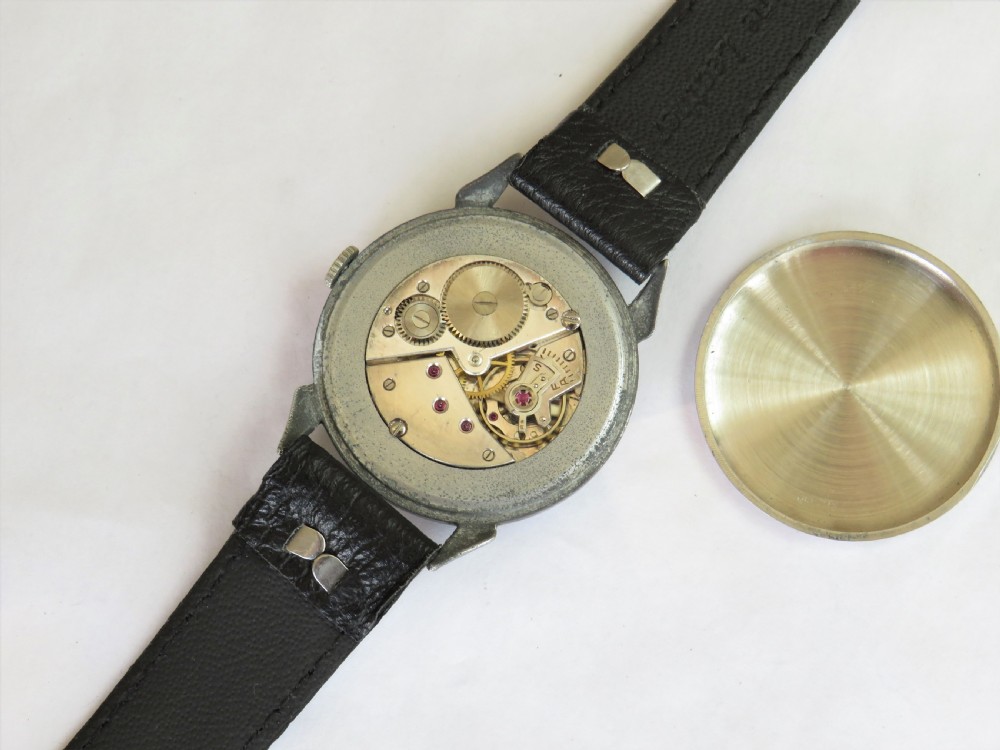 Gents 1940s Yeoman wrist watch View III