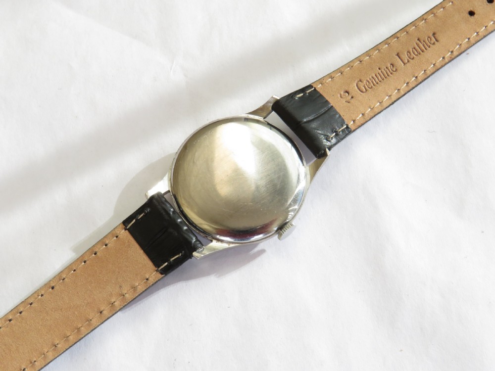Gents 1940s Yeoman wrist watch View IV