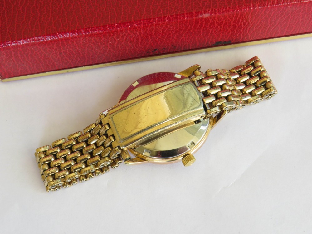 Gents 1966 Omega Seamaster wrist watch View V