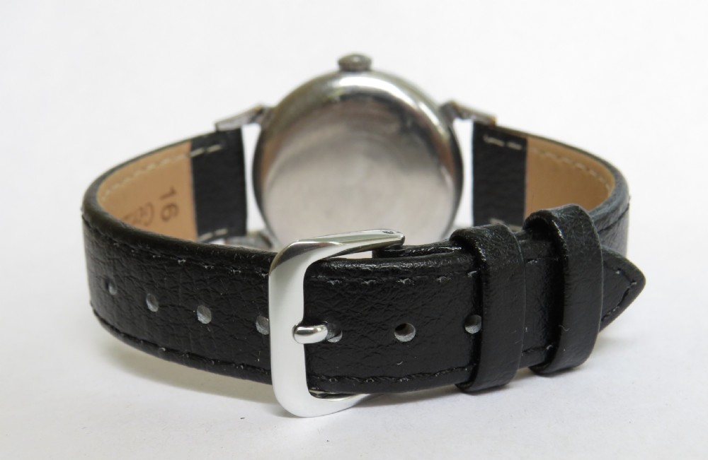 Gents 1940s Smiths wrist watch View V