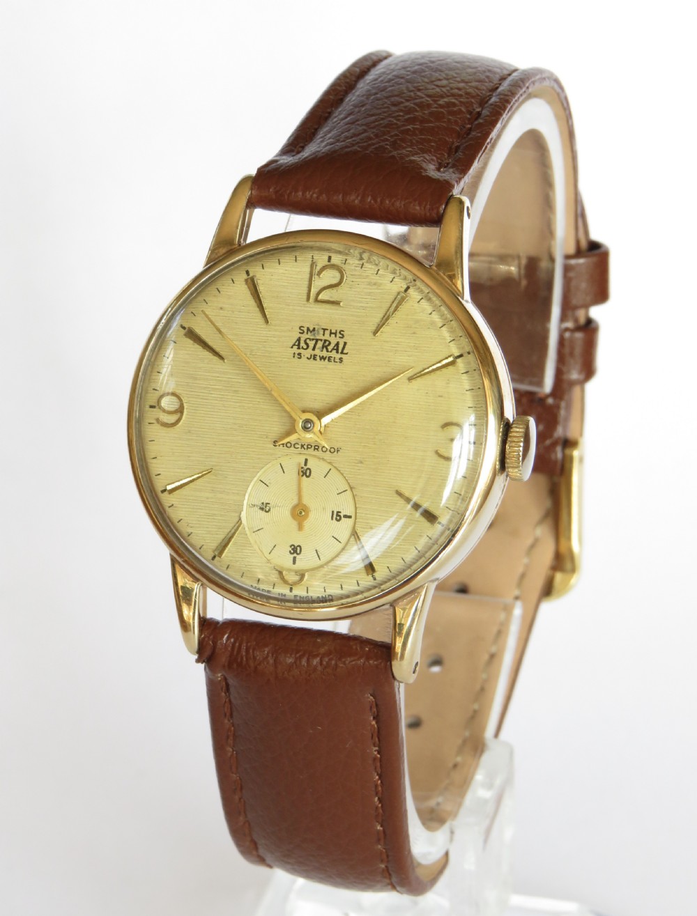 Gents 9ct gold Smiths Astral wrist watch, 1961