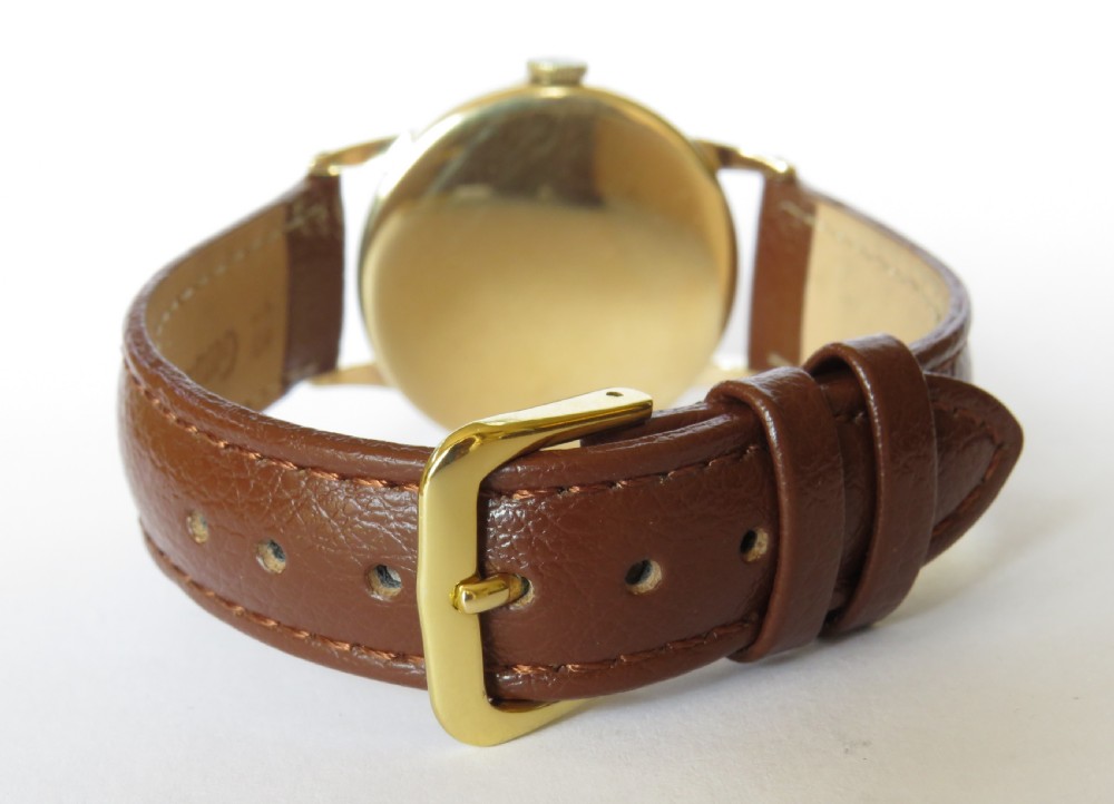 Gents 9ct gold Smiths Astral wrist watch, 1961 View III
