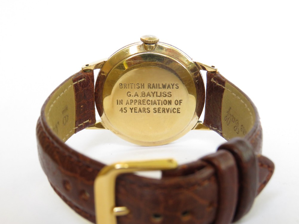Gents 9ct gold Smiths Astral wrist watch, 1967 View V