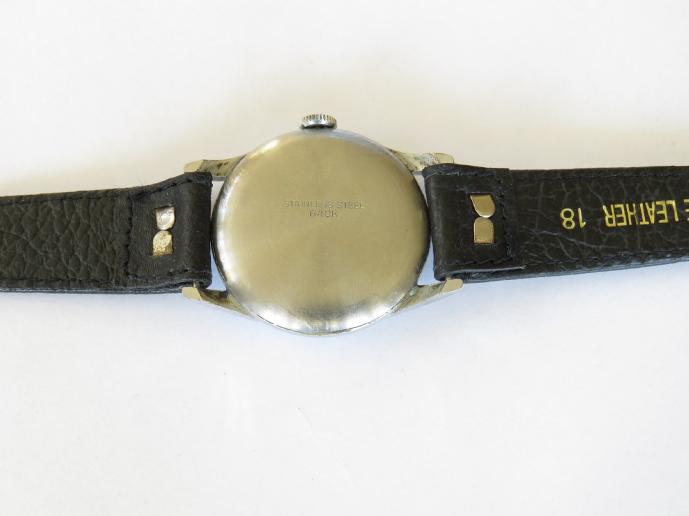 Gents 1940s Nivrel wrist watch by Marvin View IV