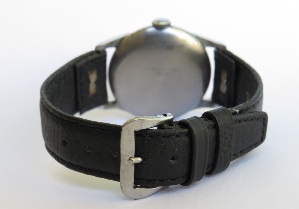 Gents 1940s Nivrel wrist watch by Marvin View V