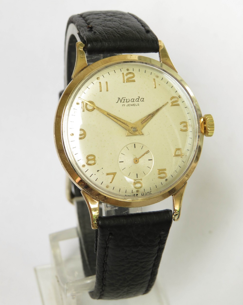 Gents 9ct gold Nivada wrist watch, 1962 View II