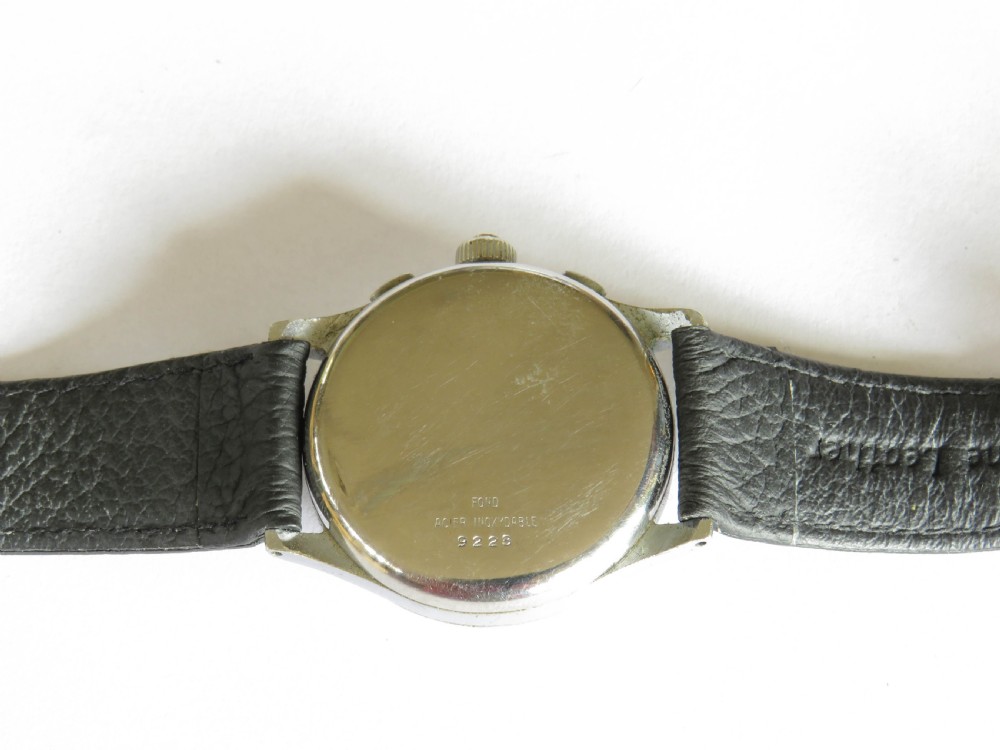 Gents 1930s Landeron three-button chronograph View IV