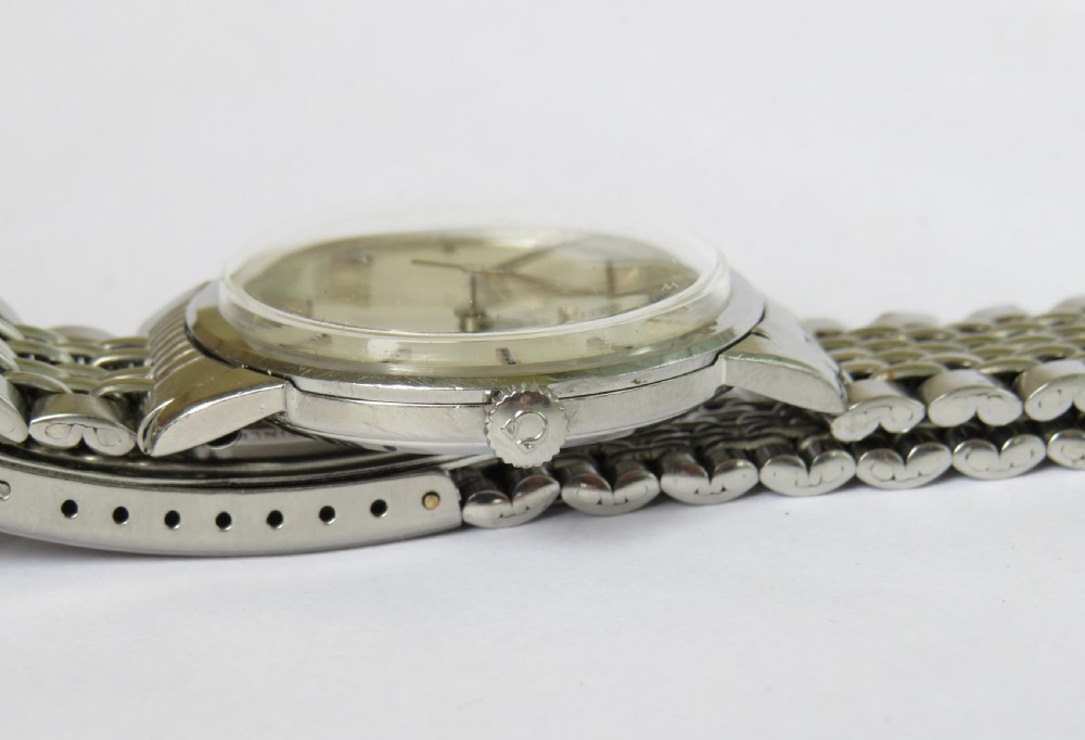 Gents 1961 Omega wrist watch View V