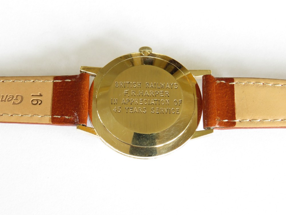 Gents 9ct gold Smiths Astral wrist watch, 1969 View IV