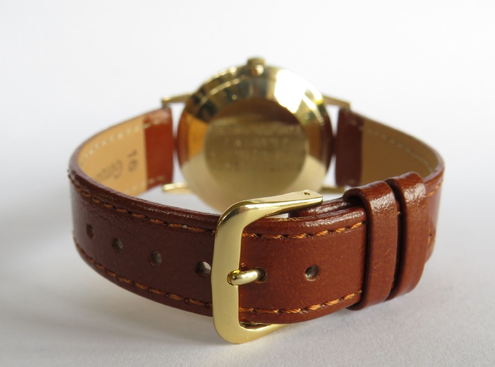 Gents 9ct gold Smiths Astral wrist watch, 1969 View V
