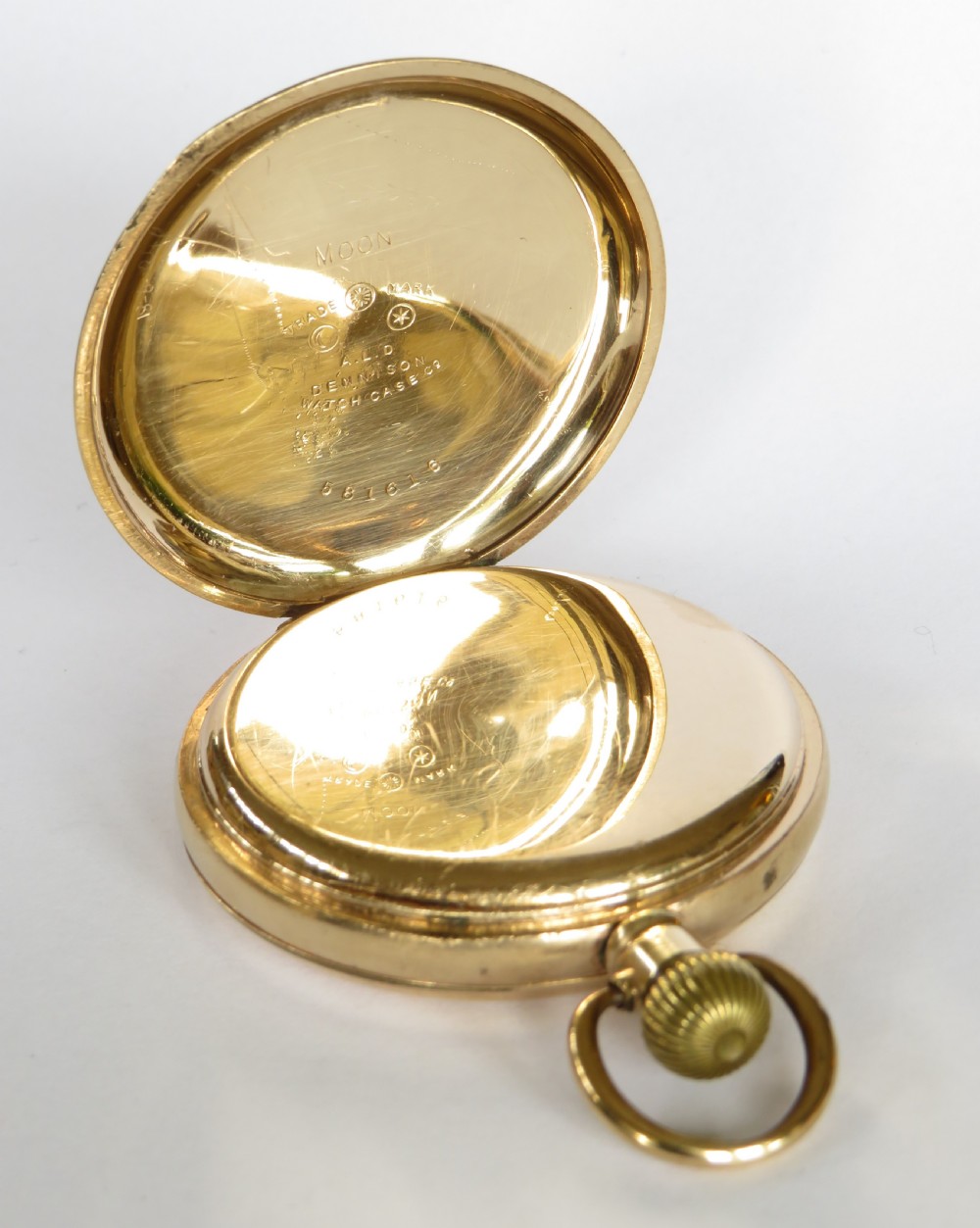 Antique Waltham Traveler full hunter pocket watch, 1916 View IV