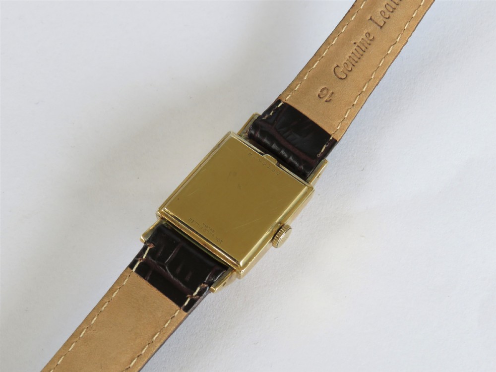 Mid-size Bulova wrist watch, 1948 View V