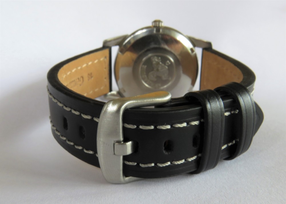 Gents Omega Seamaster wrist watch, 1961 View V