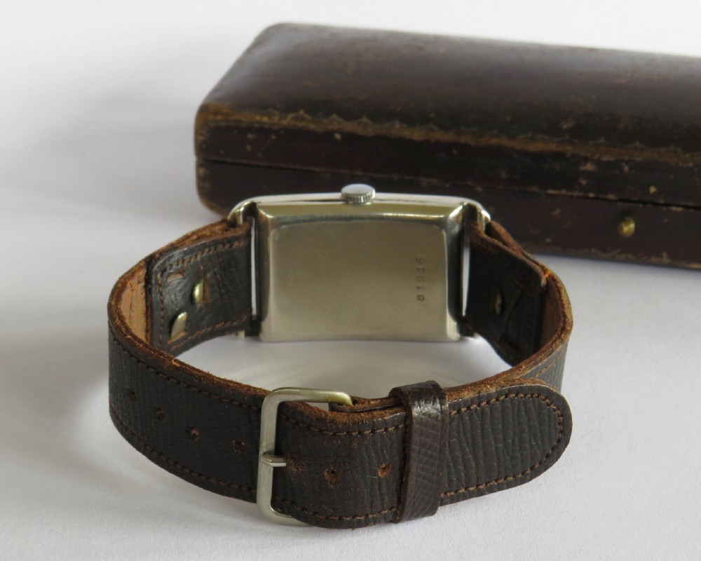 Silver mid-size wrist watch, 1935 View VI