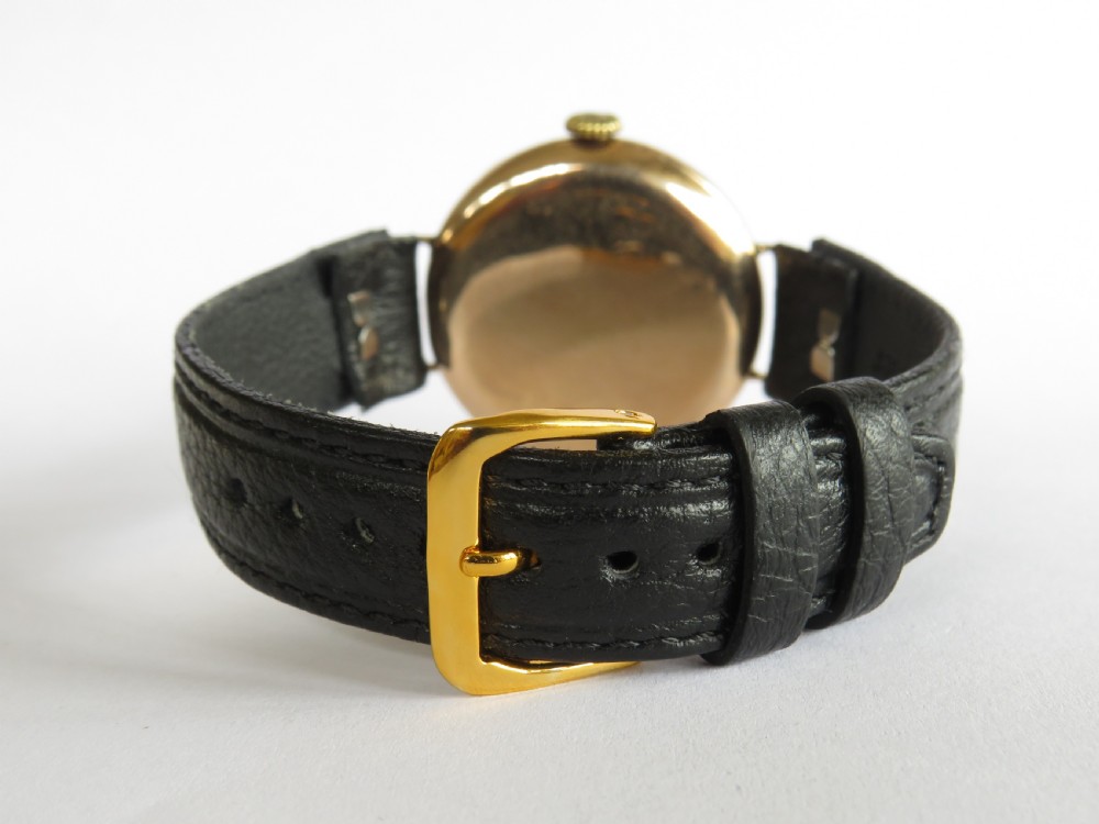 Gents 9ct gold Vertex wrist watch, 1925 View V