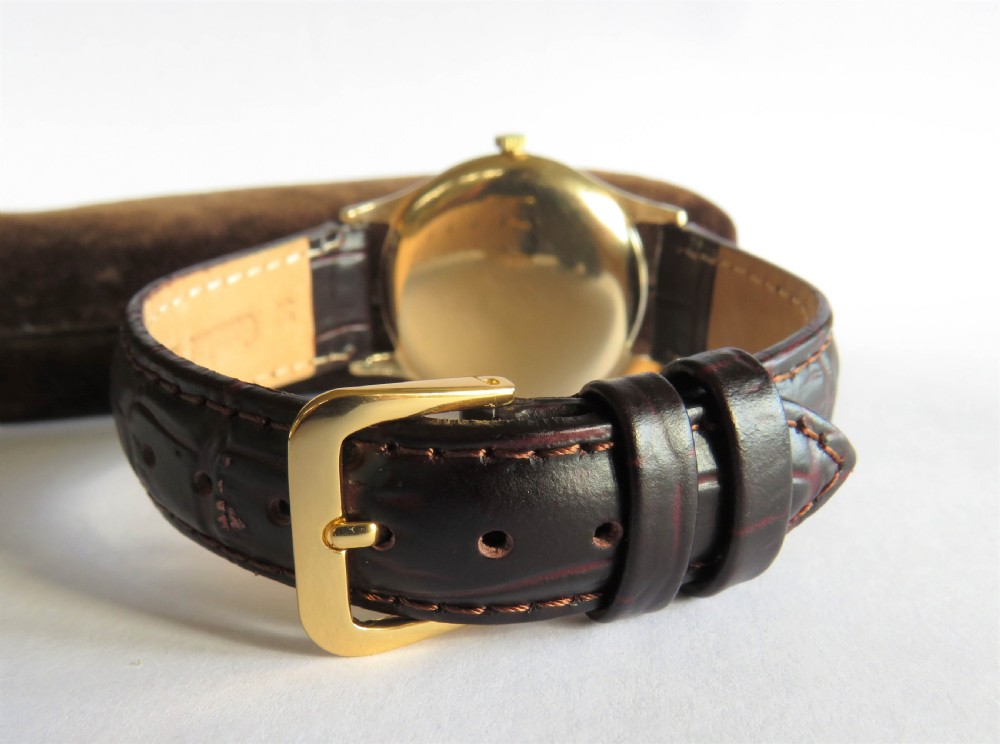 Gents 9ct gold Rotary Maximus wristwatch, 1952 View V
