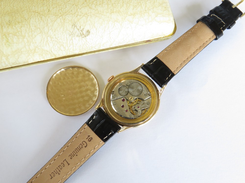 Gents 9ct gold Cyma wrist watch, 1954 View IV