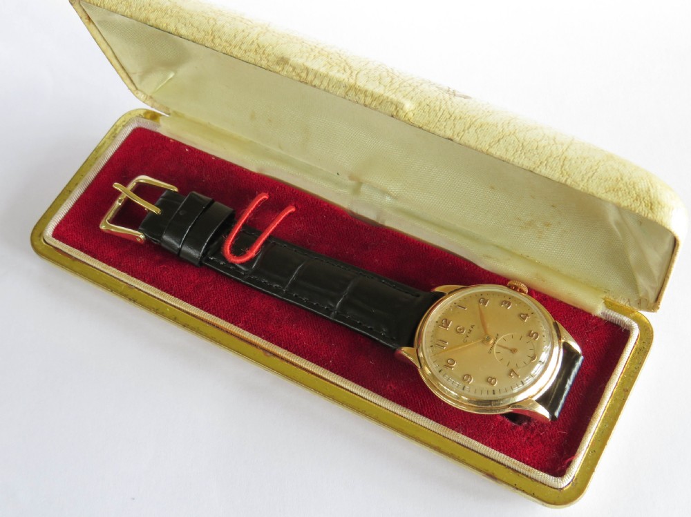 Gents 9ct gold Cyma wrist watch, 1954 View VI