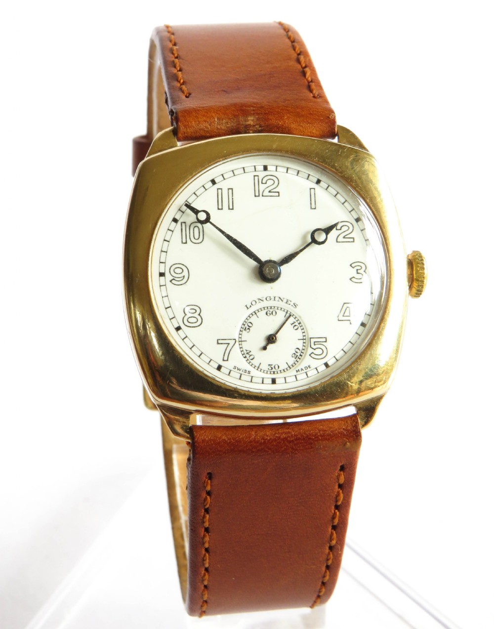 Gents 9ct gold Longines wrist watch, 1945 View II