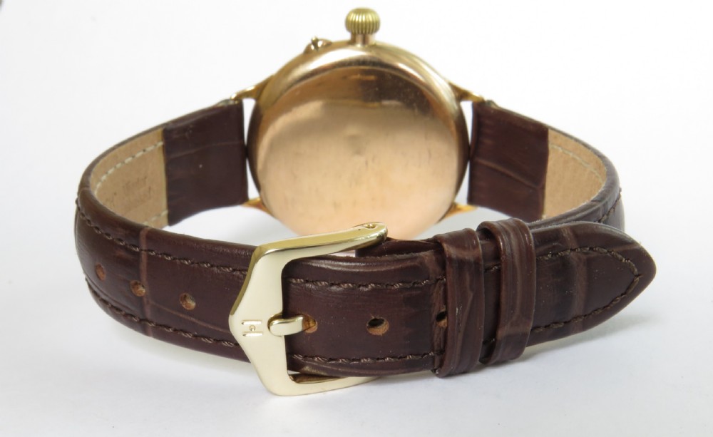 Gents 9ct gold wrist watch, 1926 View IV