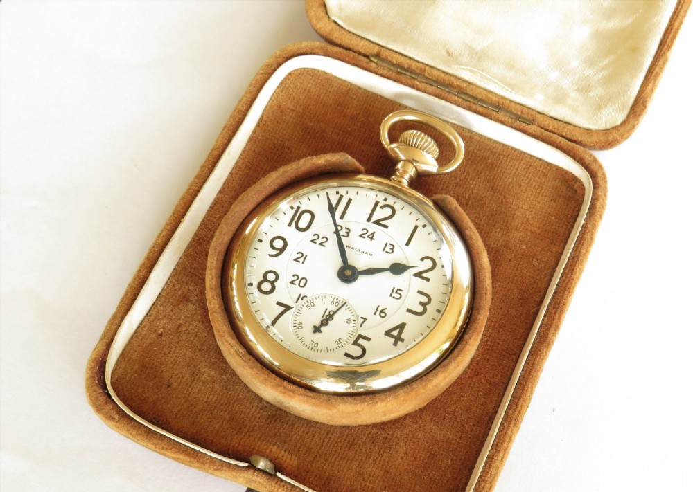 Antique Waltham Canadian railroad pocket watch, 1918 View II