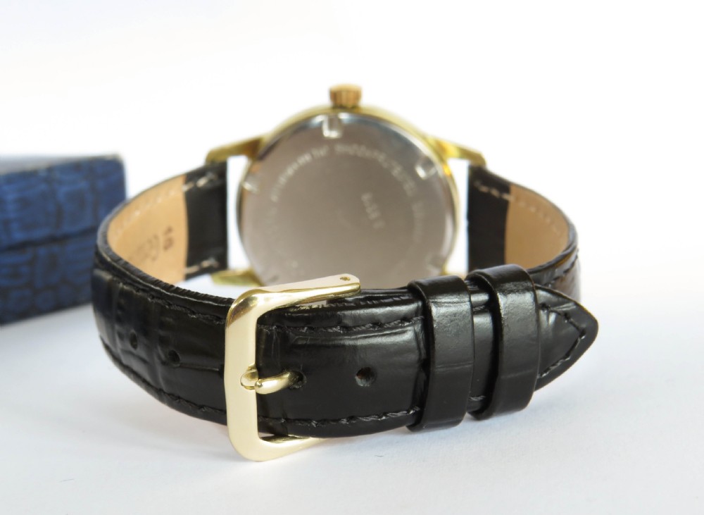 Gents 1960s boxed J W Benson wrist watch View V