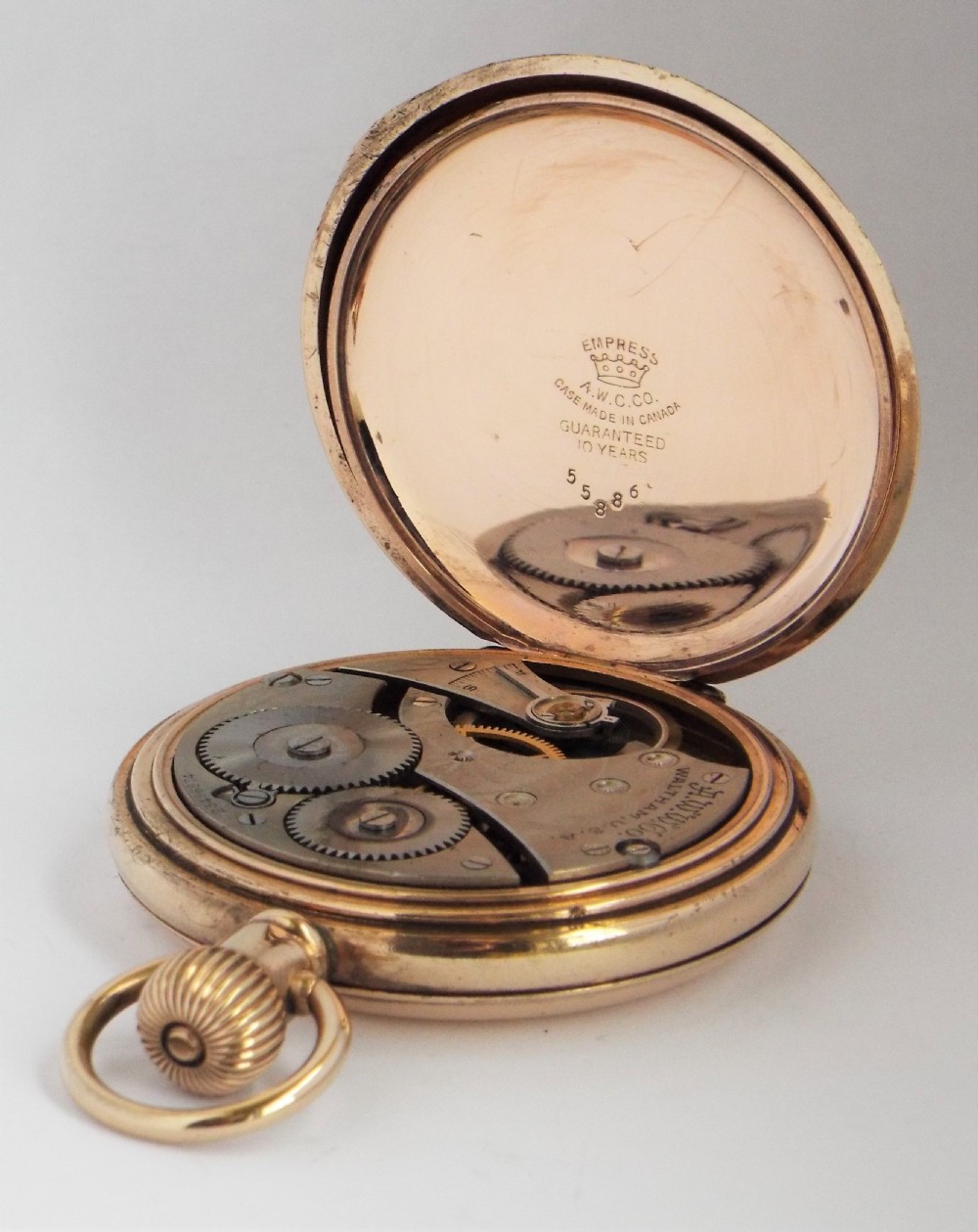 Antique Waltham full hunter pocket watch, 1920. View VI